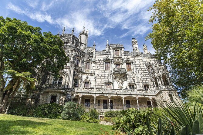 PRIVATE TOUR Full Day to Sintra, Roca Cape and Cascais - Sintra Historic Center: orientation plus quick palace views