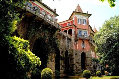 Private tour : Pena Palace , Regaleira , Sintra & Cascais - Sintra National Palace: quick look, smart payoff