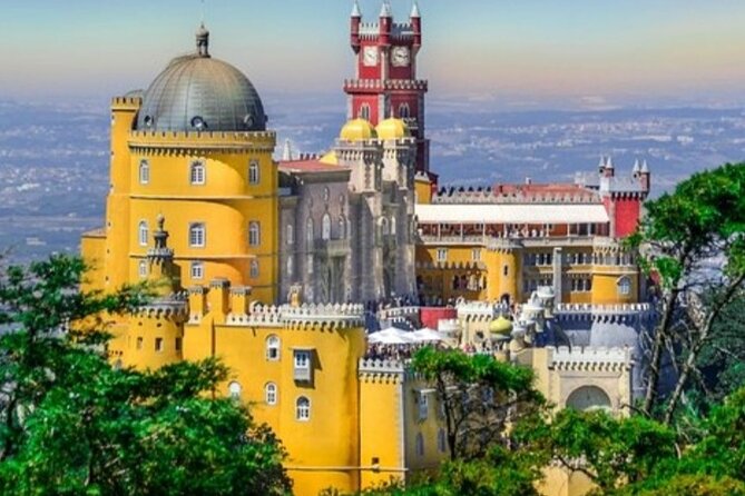 Private Tour Sintra & Cascais - Sintra historic center: pedestrian streets, lunch time, and the pastry mission