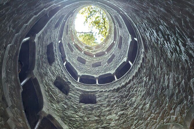 Private Tour to Visit the Monuments in Sintra 5 Hours - Parque da Pena and Palácio da Pena: Big Drama, Smart Included Access