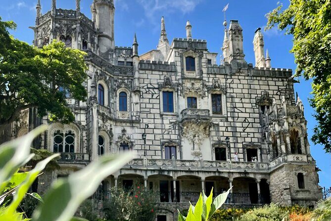 Private Tour to Visit the Monuments in Sintra 5 Hours - Quinta da Regaleira: A Stop That Feels Like a Puzzle