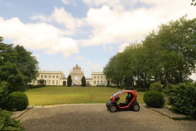 Private Tuktuk Sintra Tour: Palaces & Coast - How the guide keeps the day moving at each viewpoint stop