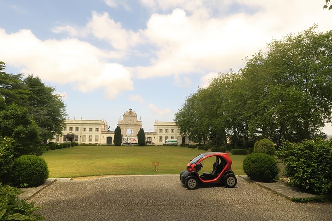 Private Tuktuk Sintra Tour: Palaces & Coast - How the guide keeps the day moving at each viewpoint stop