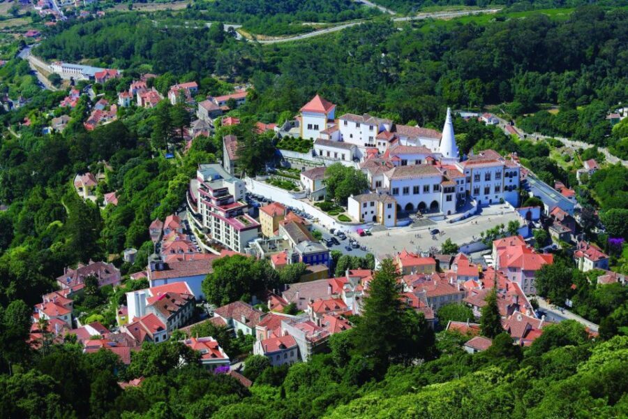 Sintra and Cascais: Full Day Tour - Boca do Inferno and cliffside drama: a quick stop with big visuals