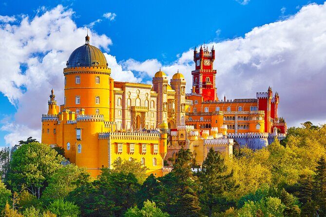 Sintra and Cascais Small Group Tour from Lisbon - Pickup and getting comfortable in the van
