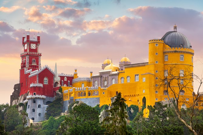 Sintra and Cascais Small Group Tour in a Van With Tickets - From Lisbon to Sintra in a van that actually saves your day