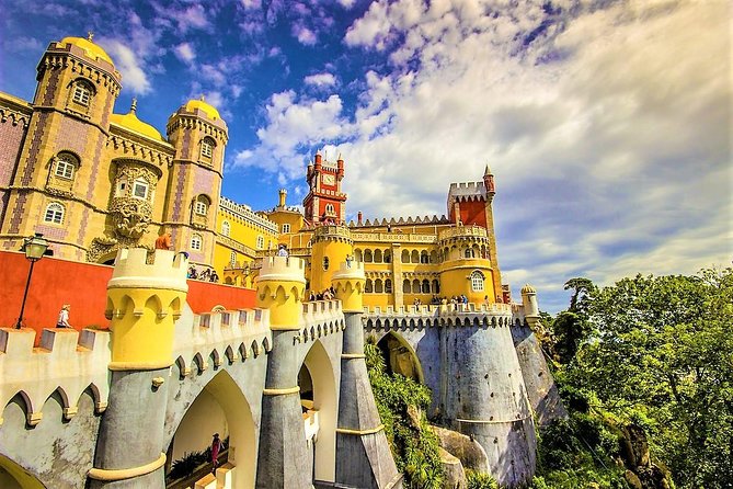 Sintra and Cascais Villages Private Luxury Tour - Marina de Cascais: Coastal Views and Time to Find Your Own Beach Moment