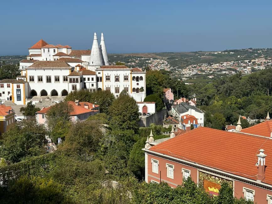 Sintra, Cabo da Roca & Cascais: Full-Day Private Guided Tour - Historic Sintra Lanes and the Mourisca Fountain Stops
