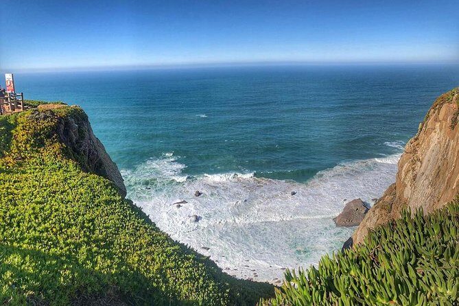 Sintra Cascais 4x4 Land Rover Photo Panoramic Private Tour - Big-surf beaches, saltwater pools, and Praia das Maçãs photo time