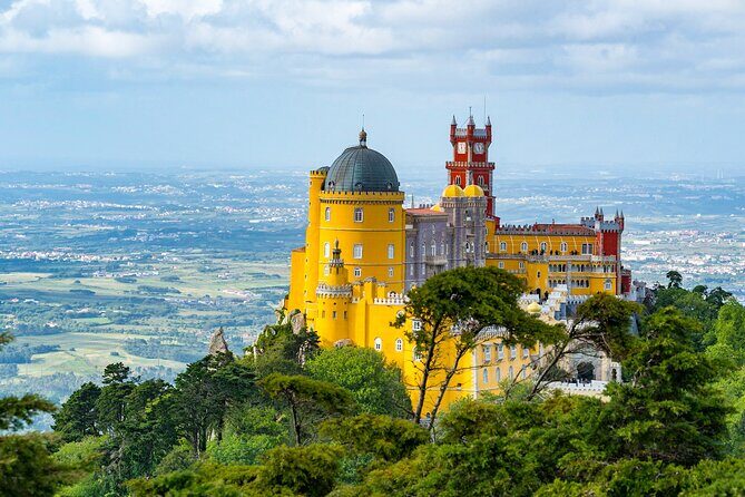 Sintra, Cascais and Pena Palace Tour from Lisbon - Sintra’s Centro Histórico: Why Vila Velha Comes First