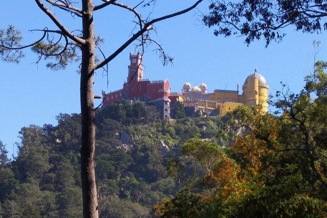 Sintra, Cascais, Estoril, Cabo da Roca Private tour - Centro Histórico de Sintra: the easy way to start, with cake built in