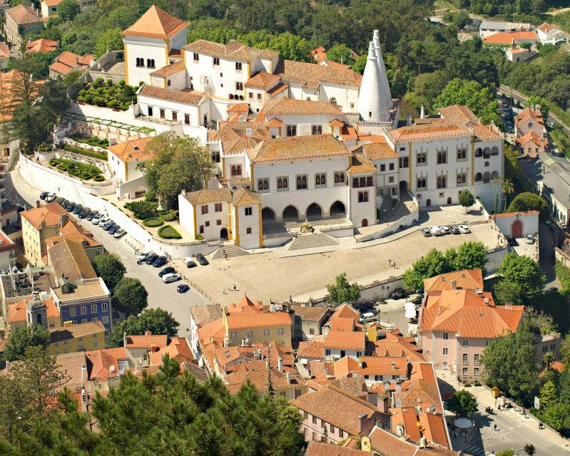 Sintra, Cascais & Estoril: Lands of stories, myths & legends - Sintra Palace Photo Stop: Quick Orientation That Helps