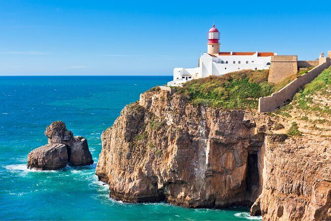 Sintra, Cascais & Estoril Private Tour - Palaces Tickets & Lunch - Camara Municipal de Sintra: a quick outside look that sets the architectural tone