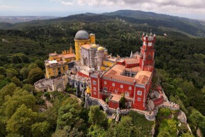 Sintra-Cascais-Pena Palace 8-People Small Group Tour from Lisbon - Sintra Centro Histórico: fairy-tale streets plus real pastry time