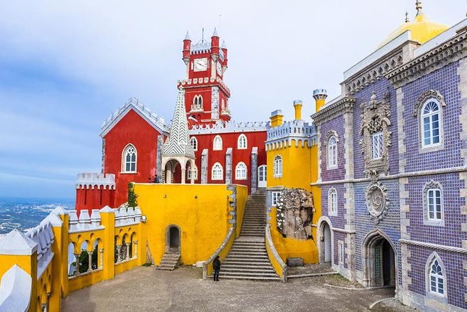 Sintra Deluxe from Lisbon with Pena Palace ticket - Estoril and Cascais: quick coastal hits with real photo payoff