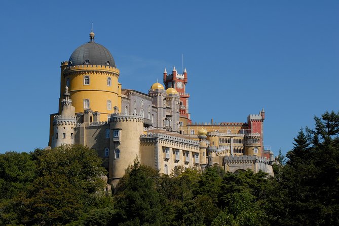 Sintra Deluxe from Lisbon with Pena Palace ticket - Bus comfort and the long day reality