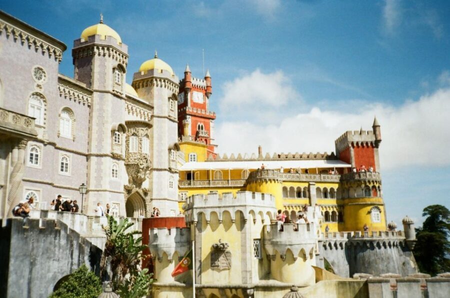 Sintra: Full Day guided tours by Van with Local guide - Sintra’s historical center: photos, pastries, and getting oriented fast