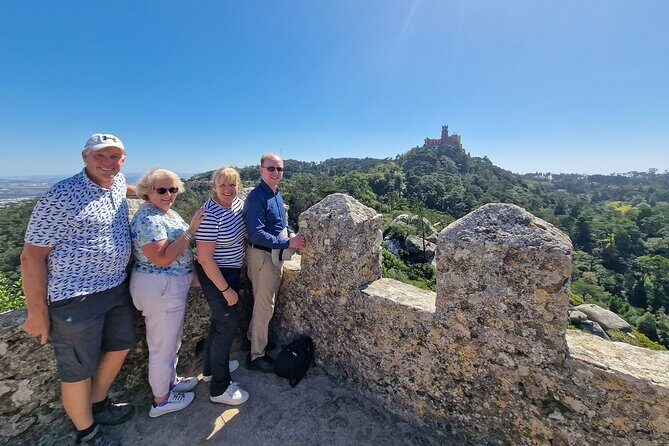 Sintra Full-Day: Pena, Moorish Castle & Regaleira with Tickets - Guide style, pacing, and how the day stays under control