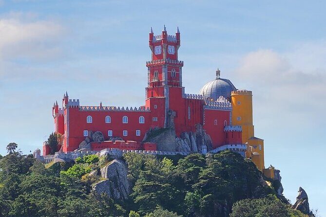 Sintra Full Day Private Tour with All Tickets Included - Private door-to-door transfers: Lisbon to Sintra to the coast