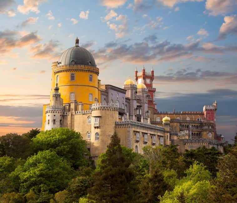 Sintra Hike: Past palaces and hidden paths. - Key highlights to look forward to