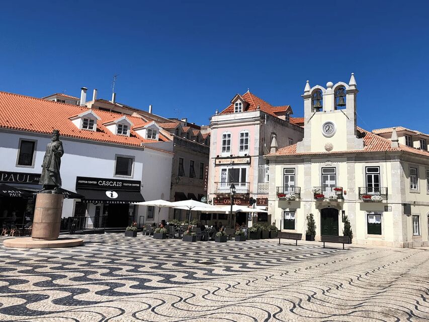Sintra Magic & Coastal Wonders: Private Day Trip from Lisbon - Quinta da Regaleira: symbolism, tunnels, and the Initiation Well