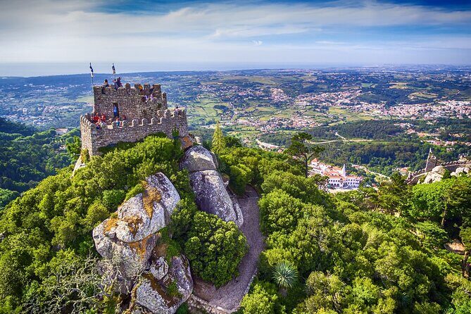 Sintra: Moorish Castle Entrance E-Ticket with Audio Guide - Castelo dos Mouros at Your Pace: Keep, Royal Tower, and Second Wall Circle