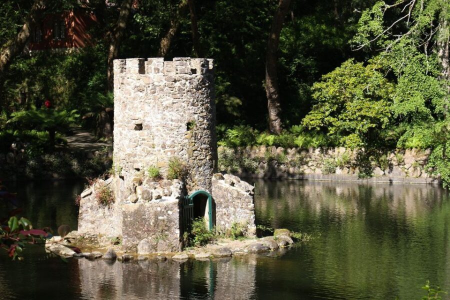 Sintra Palaces and Cascais Magical Experience Private Tour - Cascais and Estoril: Sea Air, Photo Stops, and a Casino Sightline