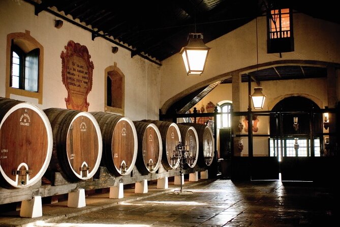 Sintra Private Convertible Wine Tour 2/3 Pax - Sintra palaces without the worst crowd math
