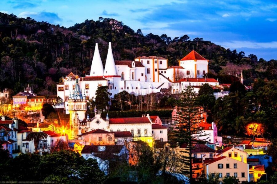 Sintra: Private Tour with Guided Pena Palace Experience - Inside Pena Palace: what you gain from having a guide