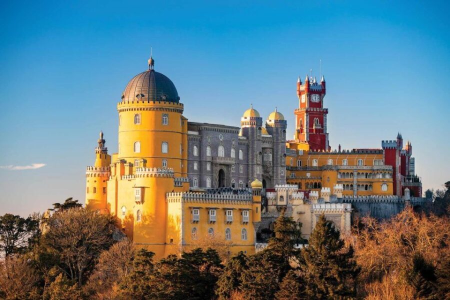 Sintra: Private Tour with Guided Pena Palace Experience - Who this private tour suits best