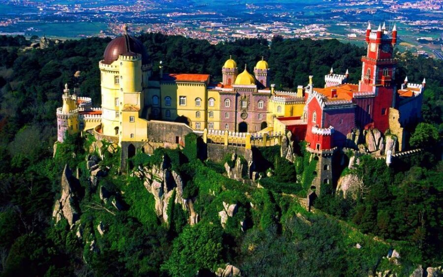 Sintra: -Sintra Sightseeing Tour With Tuk Tuk (1hr) - Sintra Palace: the orientation stop that sets the tone