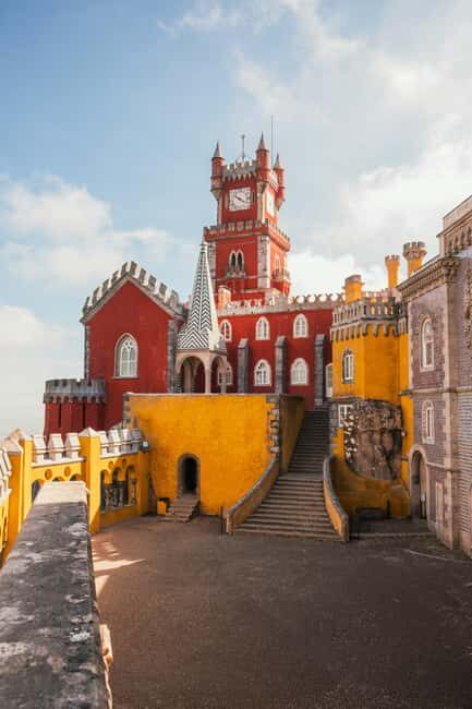 Sintra: The Romantic Village – Private Half-Day Guided Tour - The Route Starts Simple: Fonte da Sabuga and Quick Scenic Momentum