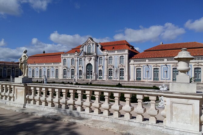 Sintra todo dia Ou Sintra & Cascais - Sintra National Palace vs Quinta da Regaleira: pick the vibe you want