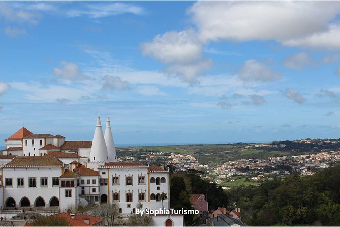 Sintra todo dia Ou Sintra & Cascais - Palacio Nacional e Jardins de Queluz: Versailles-style Portuguese luxury
