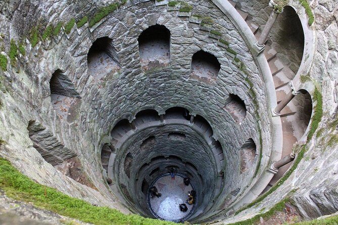 Sintra Walking Tour - The Portuguese Fairytale - Castelo dos Mouros: protected by Moors, restored by Fernando II