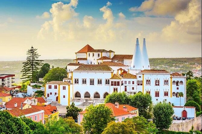 Small Group Tour to Pena Palace , Sintra , Regaleira and Cascais - Pickup and timing: what your 7:30 am start really means