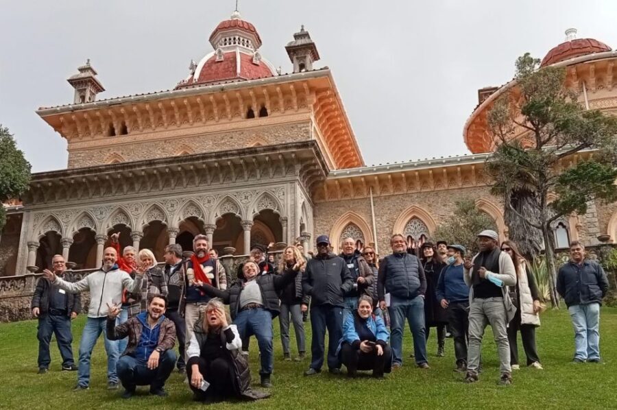 Tour Sintra: Charming tour in a Classic Car - The guide experience: what you should expect from the storytelling